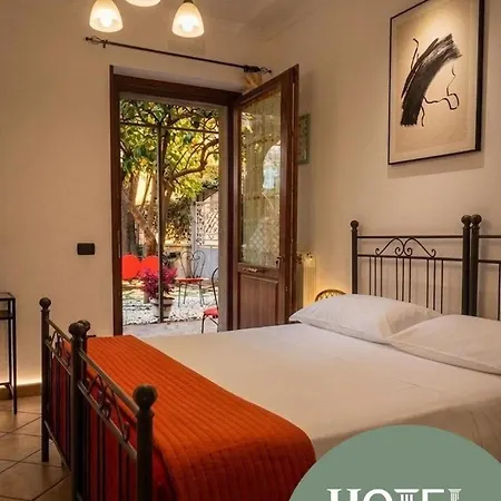 Hotel Pace *