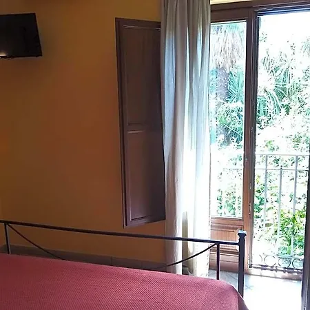 Pace Hotel *