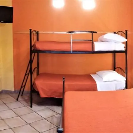 Pace מלון פומפיי